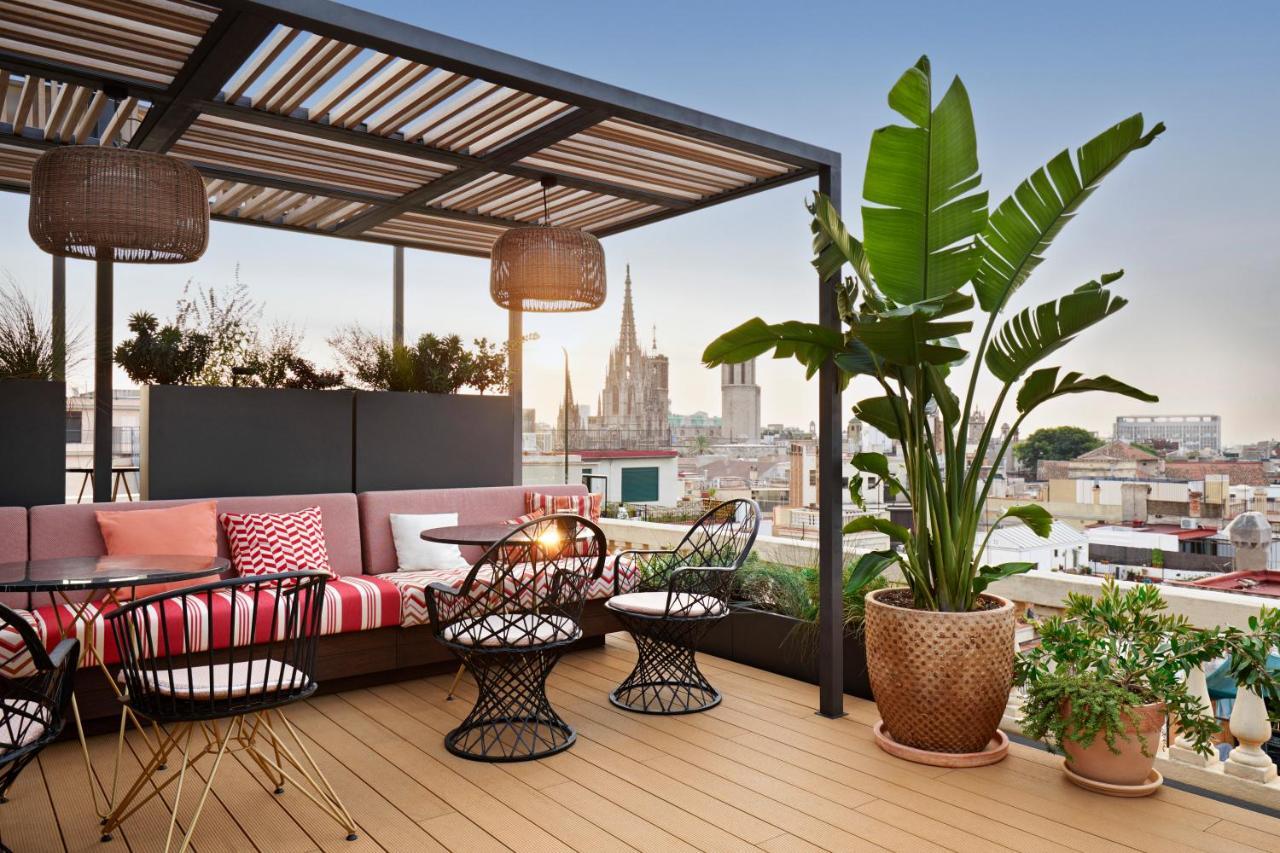 Kimpton Vividora Hotel By Ihg Barcelona Exterior foto The rooftop terrace